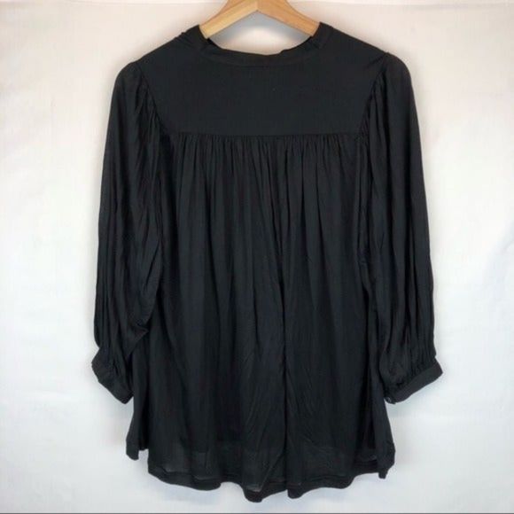 J.Crew black drapey popover button up top - Picture 2 of 6